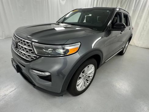 Used 2022 Ford Explorer Limited w/ Equipment Group 301A AWD/4WD image 7