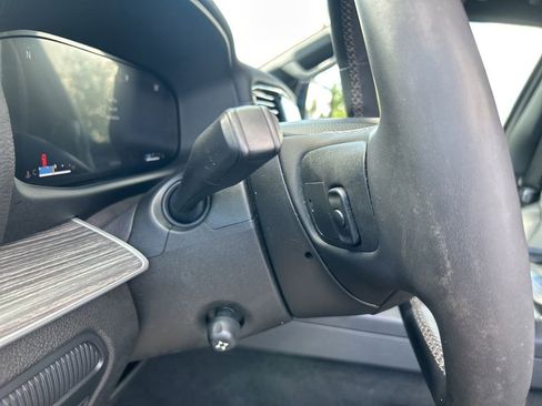 Used 2023 Jeep Wagoneer Series III w/ Preferred Equipment Group image 39