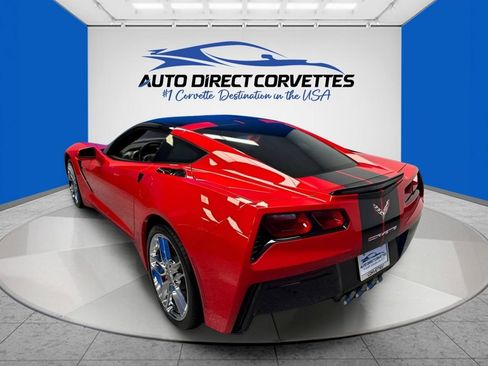 Used 2019 Chevrolet Corvette Stingray Coupe w/ 1LT RWD image 35