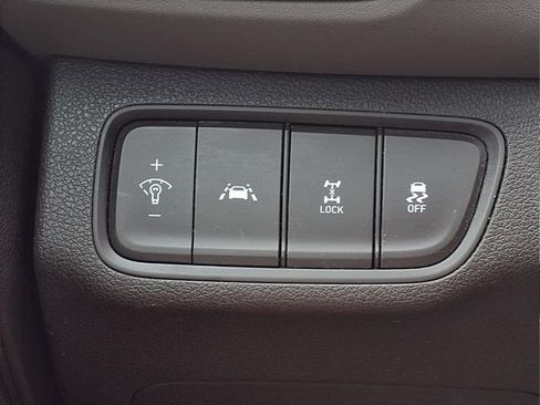 Used 2020 Hyundai Santa Fe SE AWD/4WD image 24