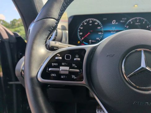 Used 2022 Mercedes-Benz CLA 250 4MATIC image 14