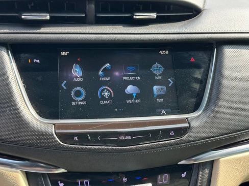 Used 2017 Cadillac XT5 Luxury w/ Driver Awareness Package FWD image 28