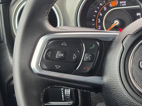 Used 2023 Jeep Wrangler Sahara AWD/4WD image 18