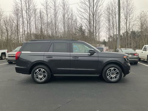 New 2026 Ford Expedition Active AWD/4WD image 4