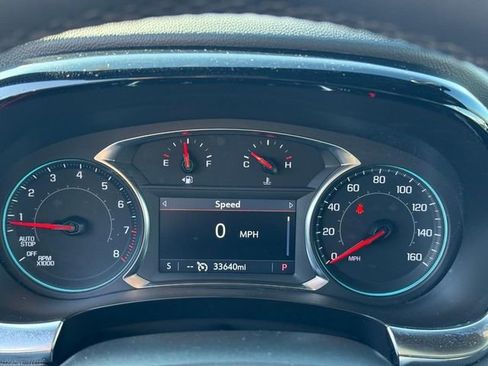 Used 2023 Chevrolet Traverse LT image 21