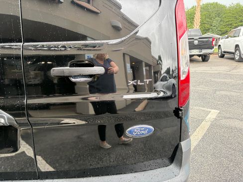 Used 2019 Ford Transit Connect XLT FWD image 30