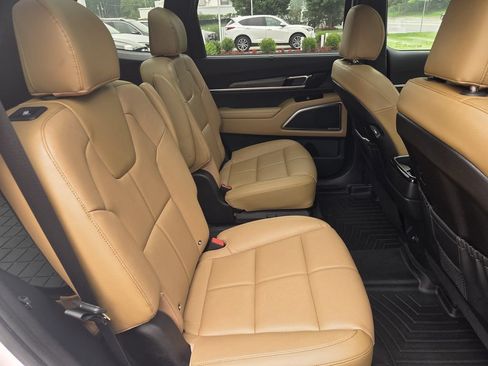 Used 2021 Kia Telluride SX w/ Nightfall Edition Package AWD/4WD image 32