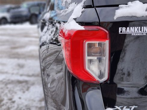 Certified 2022 Ford Explorer XLT w/ Equipment Group 202A image 9