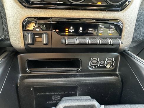 Used 2020 RAM 1500 Laramie image 21