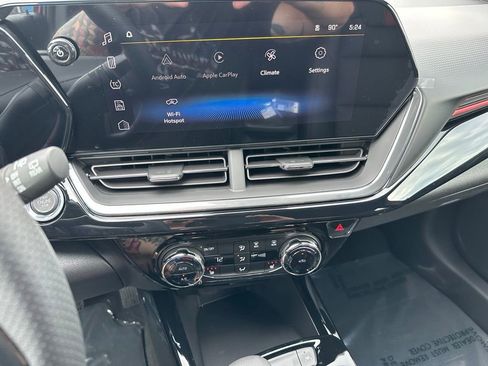 New 2026 Chevrolet Trax RS w/ Driver Confidence Package FWD image 25