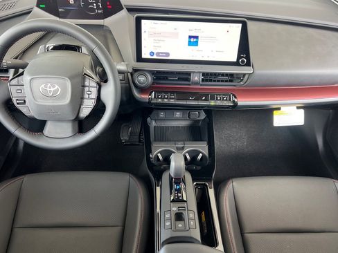 New 2026 Toyota Prius Plug-In Hybrid image 4