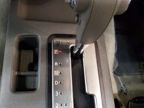 Used 2018 Nissan Frontier SV AWD/4WD image 24