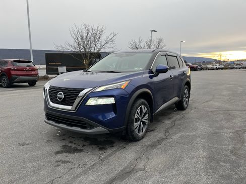 Used 2021 Nissan Rogue SV image 7