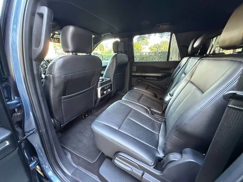 Used 2019 Ford Expedition Max XLT AWD/4WD image 35