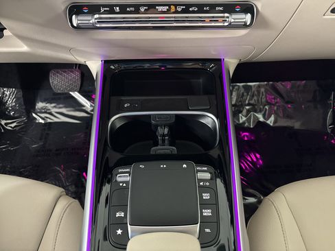 Certified 2022 Mercedes-Benz GLB 250 image 18