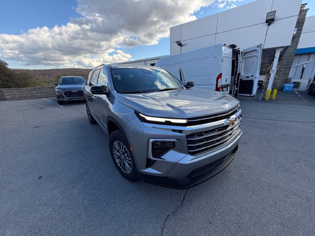 New 2027 Chevrolet Traverse LT AWD/4WD image 7