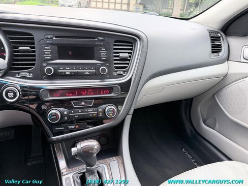 Used 2014 Kia Optima EX image 16