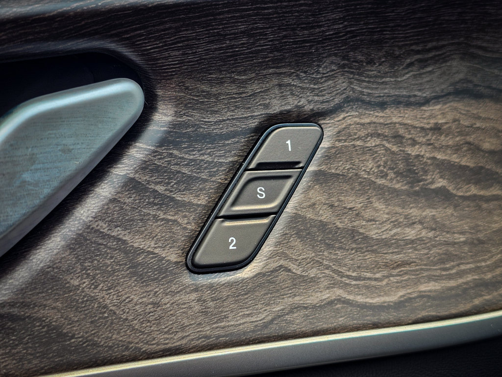 New 2026 Jeep Grand Cherokee Limited AWD/4WD image 11