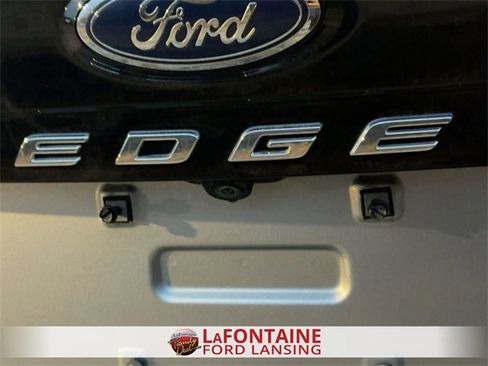 Used 2023 Ford Edge SEL image 10