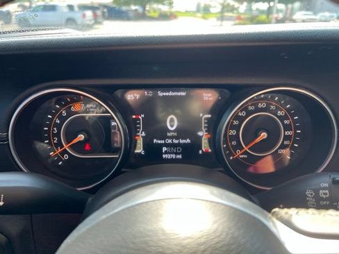 Certified 2018 Jeep Wrangler Unlimited Sahara AWD/4WD image 13