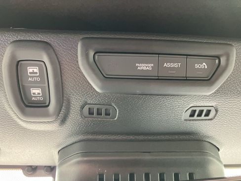 Used 2021 Jeep Wrangler Unlimited Sahara AWD/4WD image 22