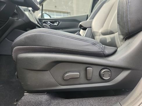 Used 2025 Subaru Forester Limited AWD/4WD image 23