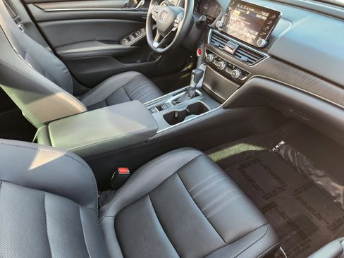 Used 2021 Honda Accord EX-L image 17