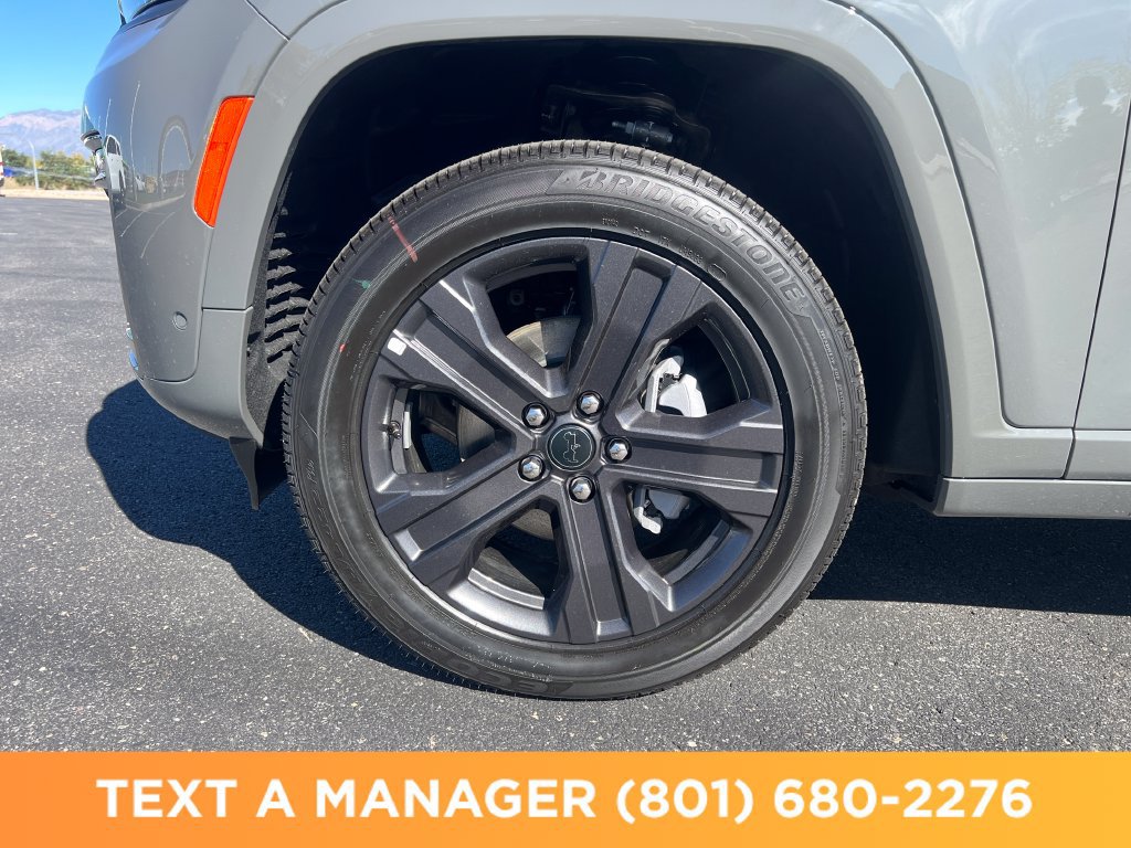 New 2027 Jeep Grand Cherokee Limited AWD/4WD image 9