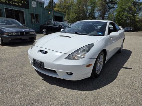 Used 2001 Toyota Celica GT FWD image 4