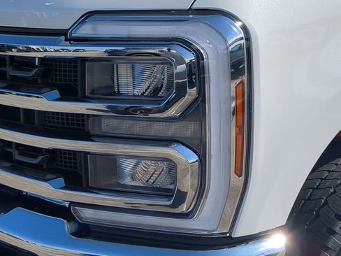 New 2026 Ford F250 King Ranch w/ Chrome Package image 39