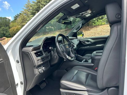 Used 2023 Chevrolet Tahoe LT w/ Luxury Package RWD image 38