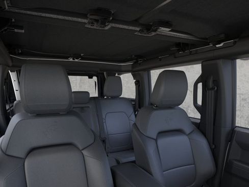 New 2026 Ford Bronco Outer Banks w/ Sasquatch Package AWD/4WD image 12