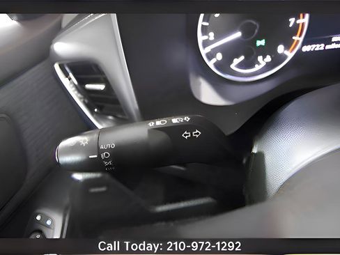 Used 2021 Nissan Rogue SV image 25