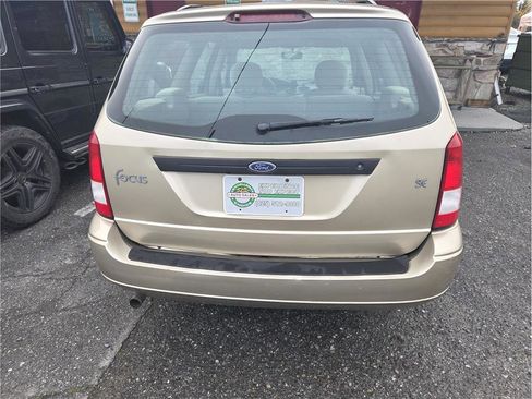 Used 2000 Ford Focus SE image 3