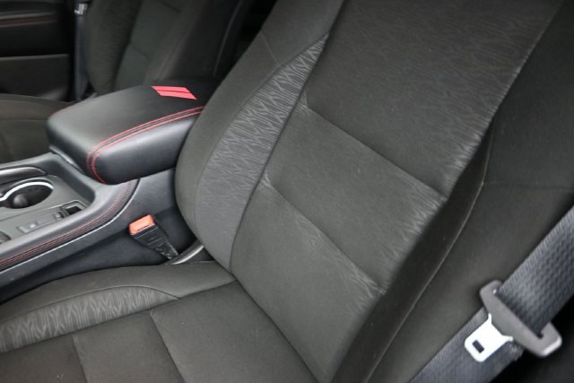 Used 2025 Dodge Durango R/T w/ Blacktop Package AWD/4WD image 17