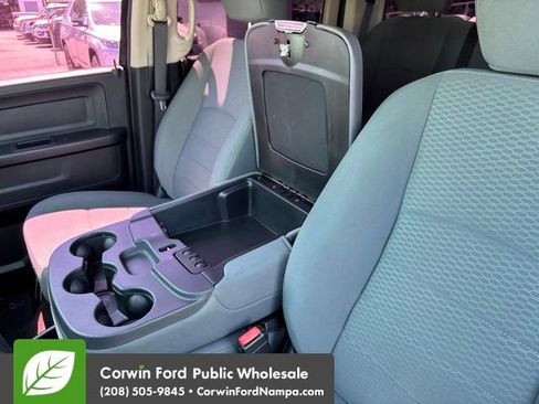 Used 2015 RAM 1500 Express AWD/4WD image 25
