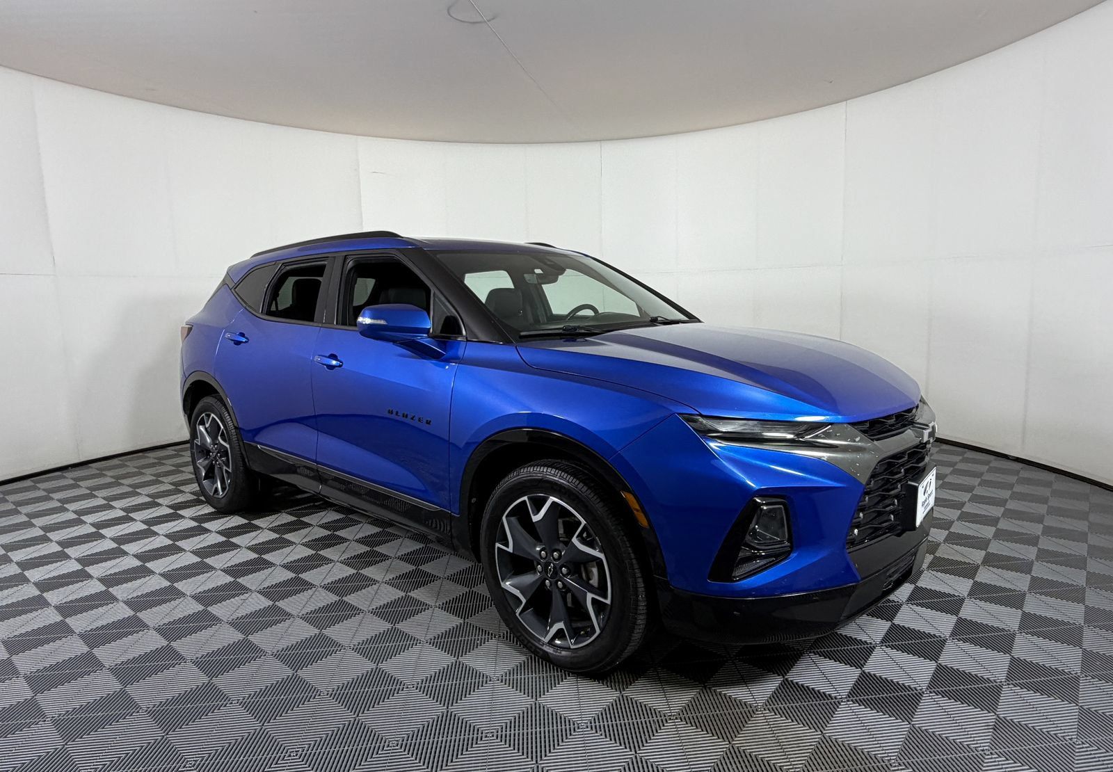 Used 2019 Chevrolet Blazer RS FWD image 1