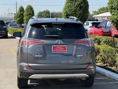 Used 2016 Toyota RAV4 Limited w/ Advanced Technology Package FWD image 6