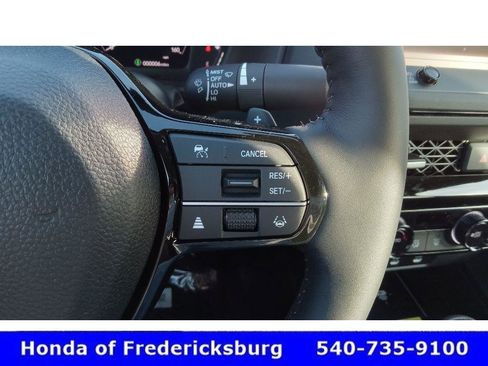 Used 2025 Honda Accord Touring image 16