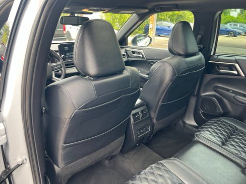 Used 2023 Mitsubishi Outlander SEL AWD/4WD image 10