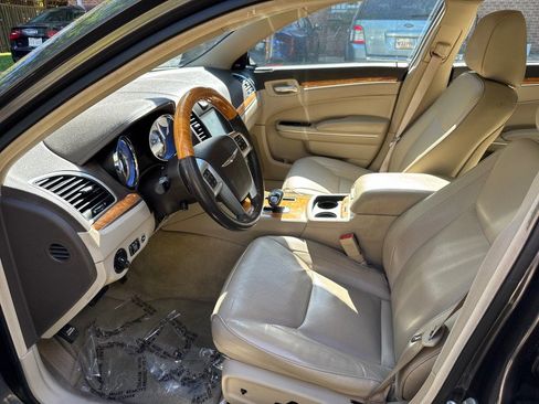 Used 2013 Chrysler 300 C w/ Light Group AWD/4WD image 15