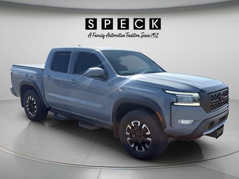 Used 2023 Nissan Frontier PRO-4X w/ Technology Package AWD/4WD image 13