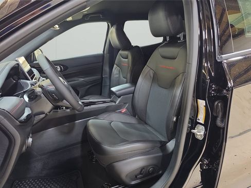 New 2026 Jeep Compass Trailhawk AWD/4WD image 11