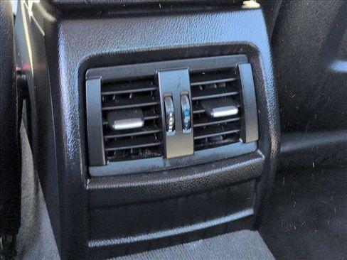 Used 2015 BMW 320i Sedan image 20