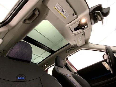 Certified 2025 MINI Cooper Countryman S w/ Comfort Package Max image 26