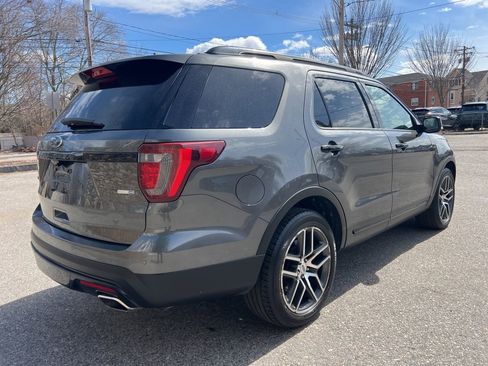 Used 2016 Ford Explorer Sport w/ Equipment Group 401A image 5