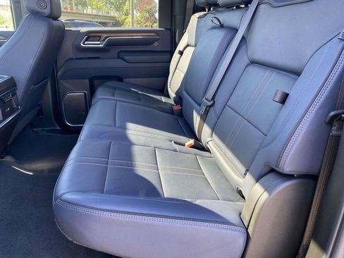 Used 2024 Chevrolet Silverado 3500 High Country w/ Technology Package AWD/4WD image 11