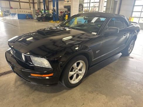 Used 2007 Ford Mustang GT image 4