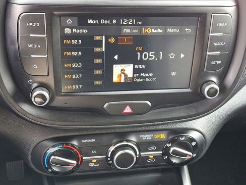 Used 2023 Kia Soul LX w/ Option Group 015 image 17