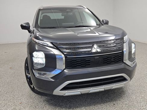 Used 2024 Mitsubishi Outlander SEL image 5